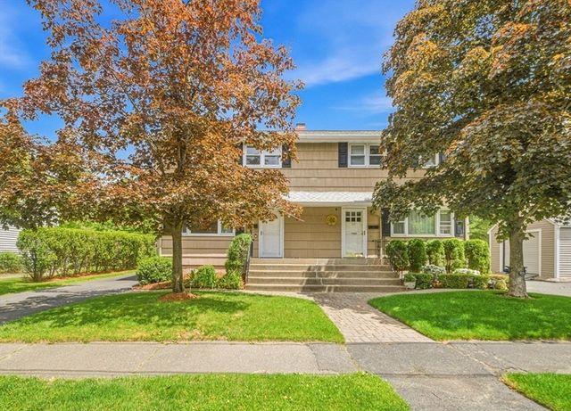 18 Bradford Road 18, Winchester, MA 01890