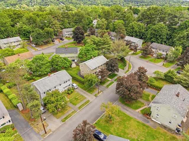 18 Bradford Road 18, Winchester, MA 01890