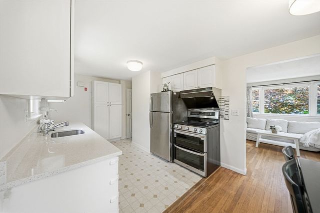 18 Bradford Road 18, Winchester, MA 01890