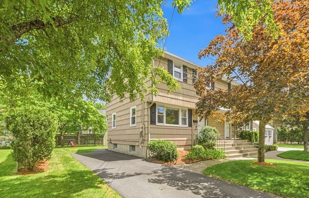 18 Bradford Road 18, Winchester, MA 01890