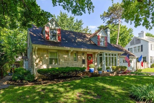 5426 Mission Road, Fairway, KS 66205