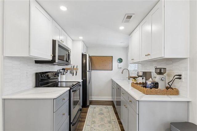 6900 Roswell Road F1, Atlanta, GA 30328