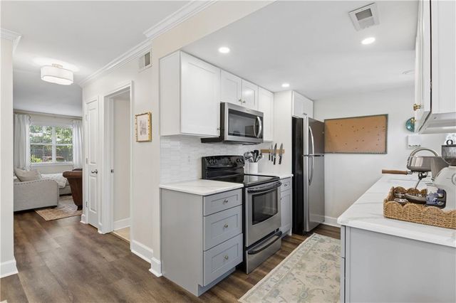 6900 Roswell Road F1, Atlanta, GA 30328