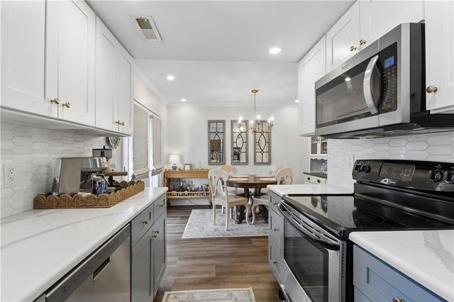 6900 Roswell Road F1, Atlanta, GA 30328