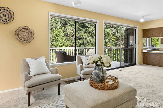 11649 NE Sunset Loop, Bainbridge Island, WA 98110