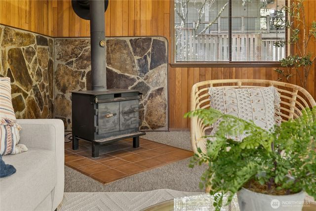 11649 NE Sunset Loop, Bainbridge Island, WA 98110