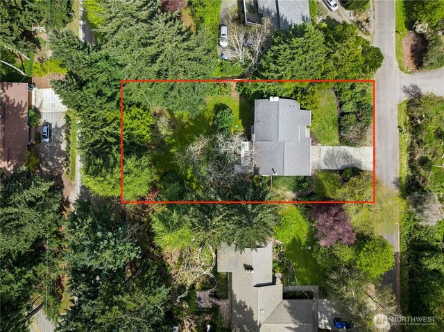11649 NE Sunset Loop, Bainbridge Island, WA 98110