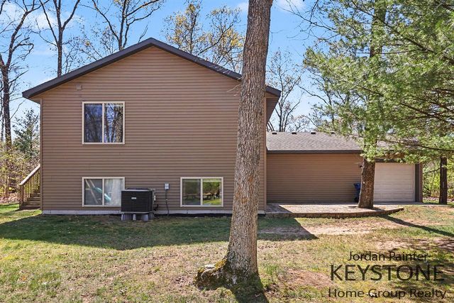 1687 Nature View Lane, Allegan, MI 49010