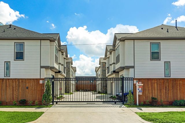 4861 Benning Drive, Houston, TX 77035