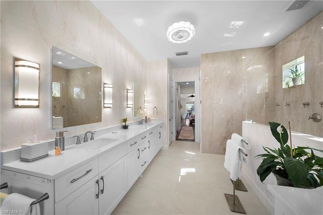 9230 Gypsum WAY, Naples, FL 34120