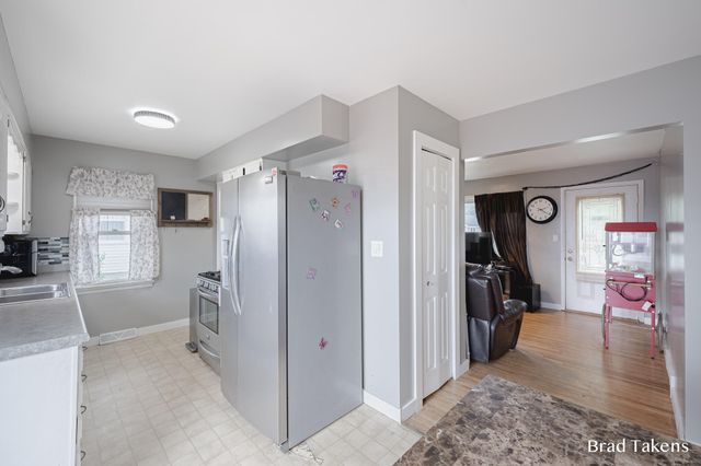 1852 Collingwood Avenue Sw, City Of Wyoming, MI 49519