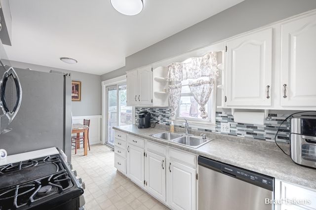 1852 Collingwood Avenue Sw, City Of Wyoming, MI 49519