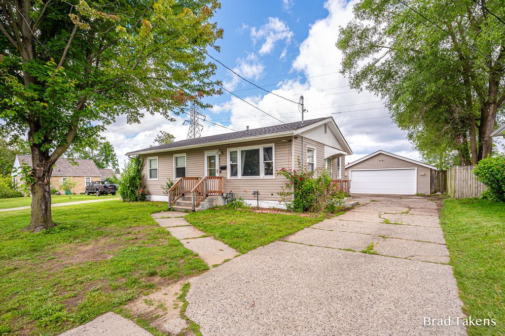 1852 Collingwood Avenue Sw, City Of Wyoming, MI 49519