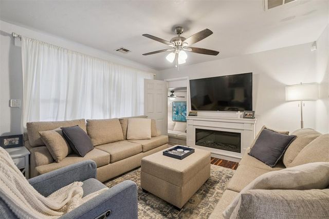 1707 Oxford Way, Oklahoma City, OK 73120