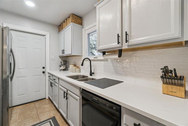 1707 Oxford Way, Oklahoma City, OK 73120