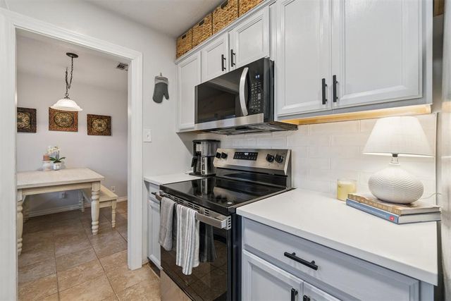 1707 Oxford Way, Oklahoma City, OK 73120