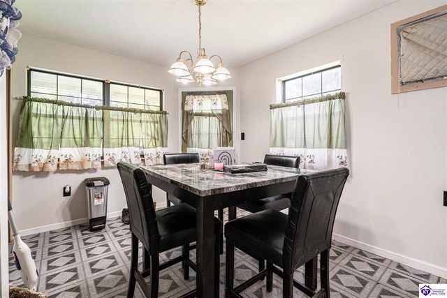 109 Debbie Drive, Vine Grove, KY 40175