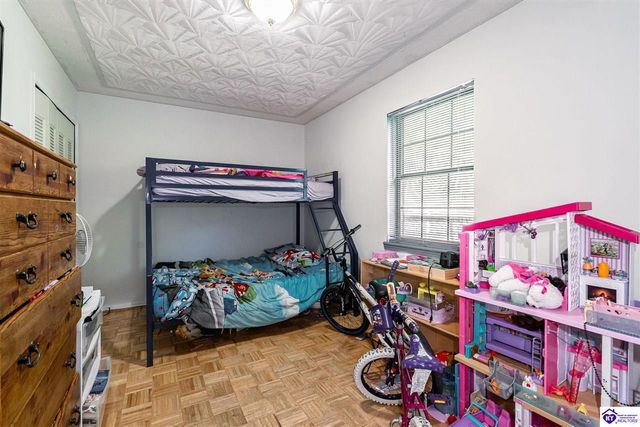 109 Debbie Drive, Vine Grove, KY 40175