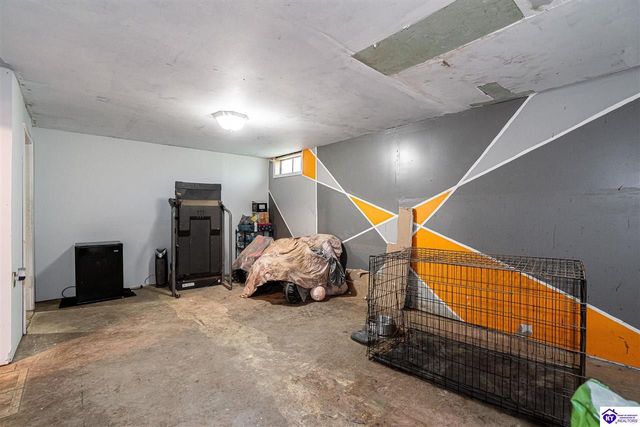 109 Debbie Drive, Vine Grove, KY 40175