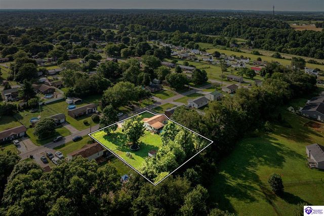 109 Debbie Drive, Vine Grove, KY 40175