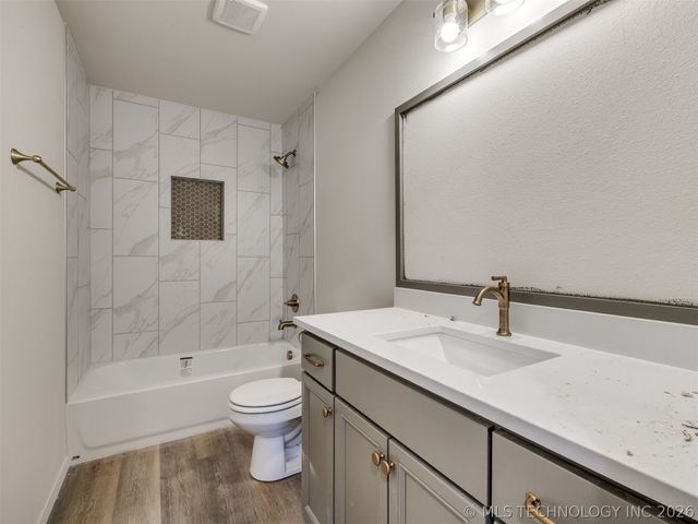 7514 E 90th Place North, Owasso, OK 74055