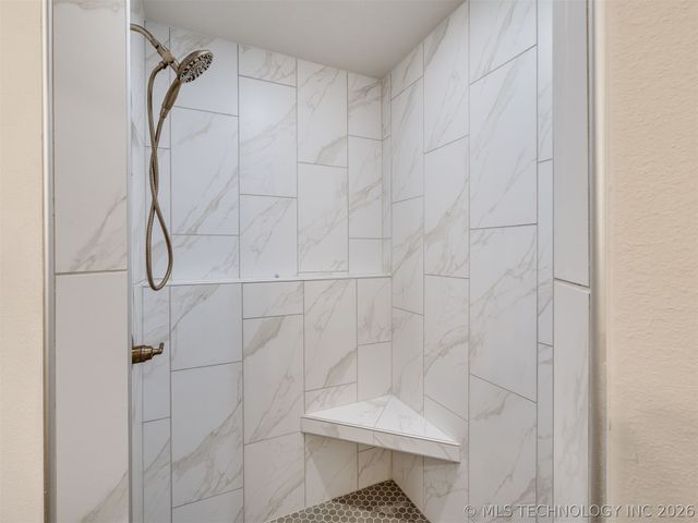 7514 E 90th Place North, Owasso, OK 74055