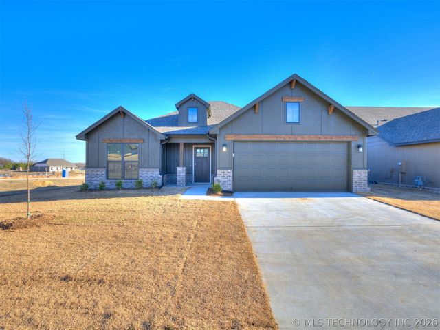 7514 E 90th Place North, Owasso, OK 74055