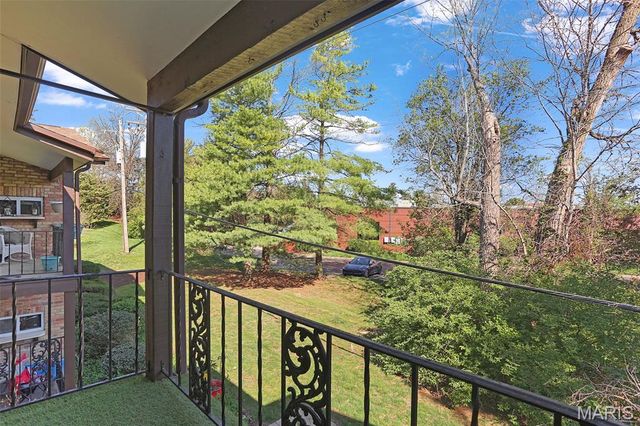 11741 Casa Grande Drive G, St Louis, MO 63146