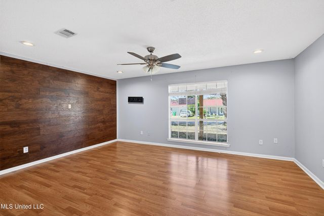 3306 Nottingham Road, Ocean Springs, MS 39564