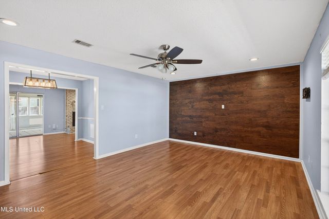 3306 Nottingham Road, Ocean Springs, MS 39564