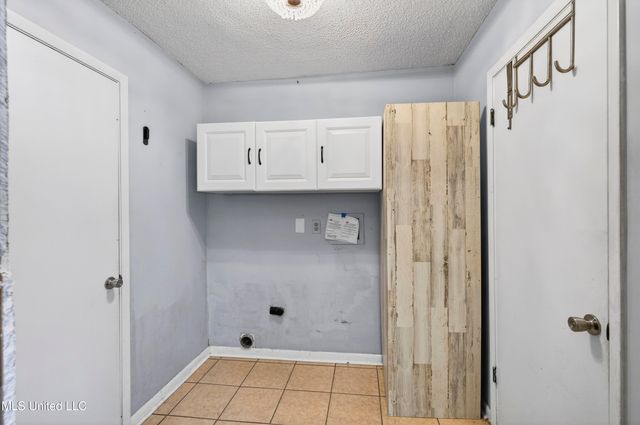 3306 Nottingham Road, Ocean Springs, MS 39564