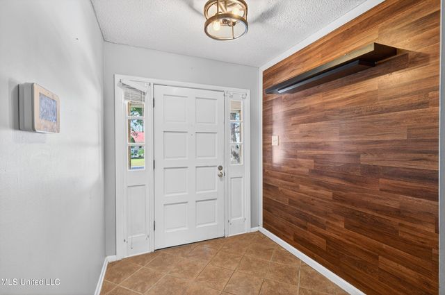 3306 Nottingham Road, Ocean Springs, MS 39564