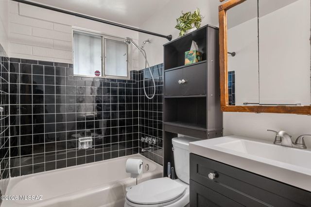 6001 E 34th Street, Tucson, AZ 85711