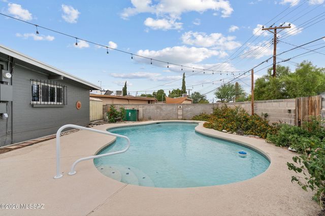 6001 E 34th Street, Tucson, AZ 85711