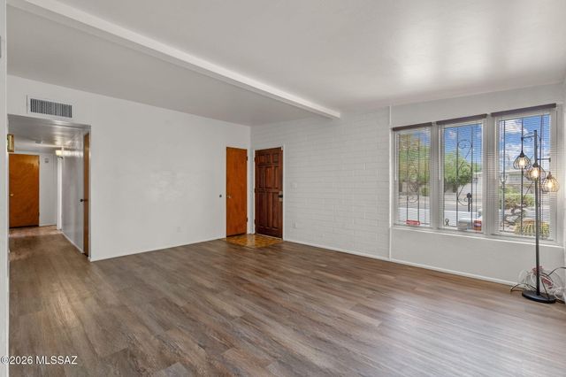 6001 E 34th Street, Tucson, AZ 85711