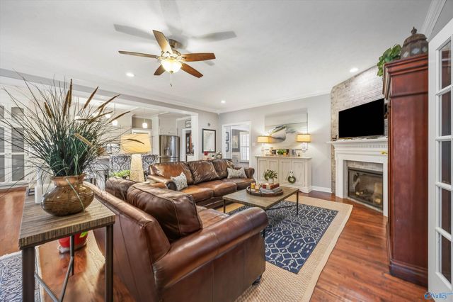 1815 Lindsay Lane S, Athens, AL 35613