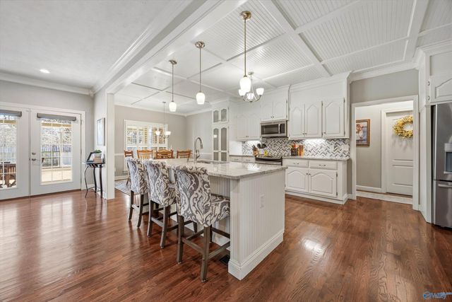 1815 Lindsay Lane S, Athens, AL 35613