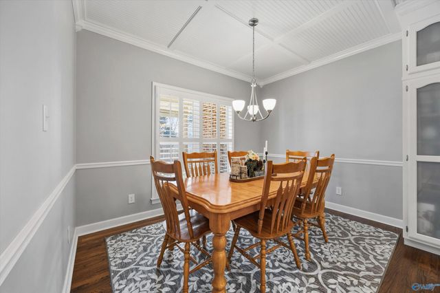 1815 Lindsay Lane S, Athens, AL 35613