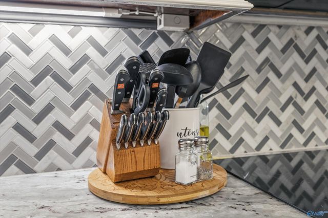 1815 Lindsay Lane S, Athens, AL 35613