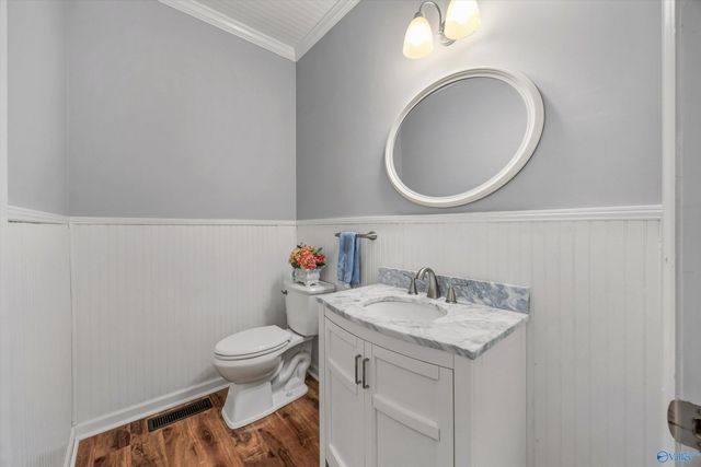 1815 Lindsay Lane S, Athens, AL 35613