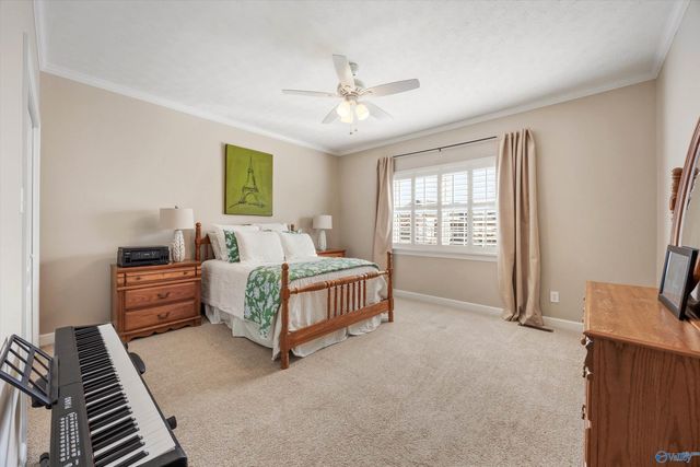 1815 Lindsay Lane S, Athens, AL 35613