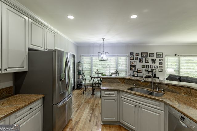 755 Braidwood Cove NW, Acworth, GA 30101