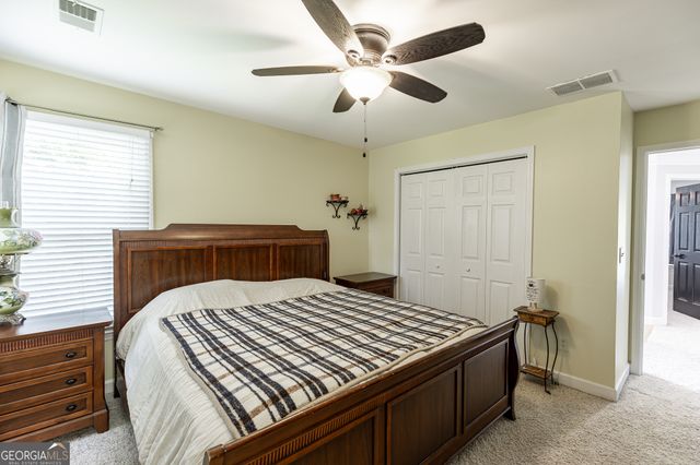 755 Braidwood Cove NW, Acworth, GA 30101