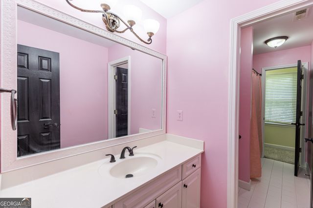 755 Braidwood Cove NW, Acworth, GA 30101