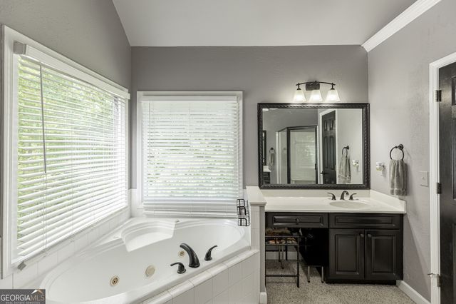 755 Braidwood Cove NW, Acworth, GA 30101