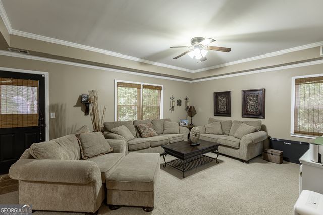 755 Braidwood Cove NW, Acworth, GA 30101