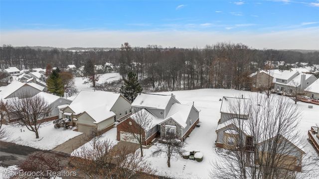 30847 Palmer Drive, Novi, MI 48377