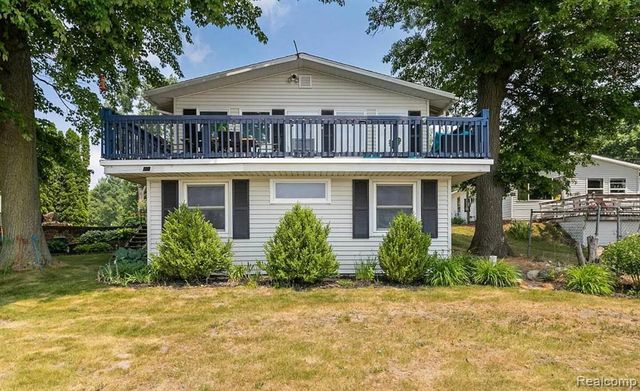 4991 Lakeview Drive, Coral, MI 49322