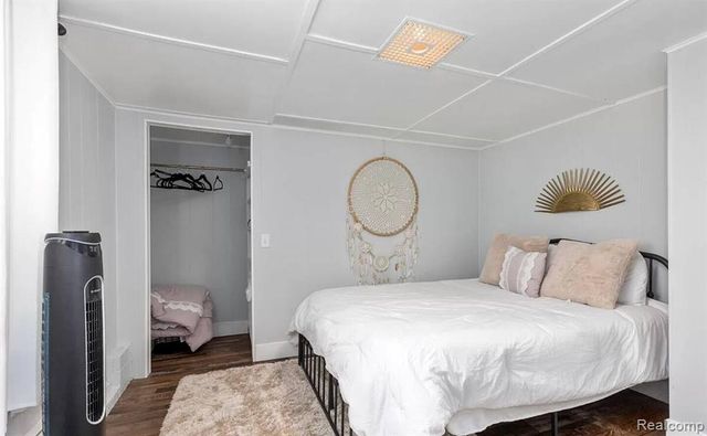 4991 Lakeview Drive, Coral, MI 49322