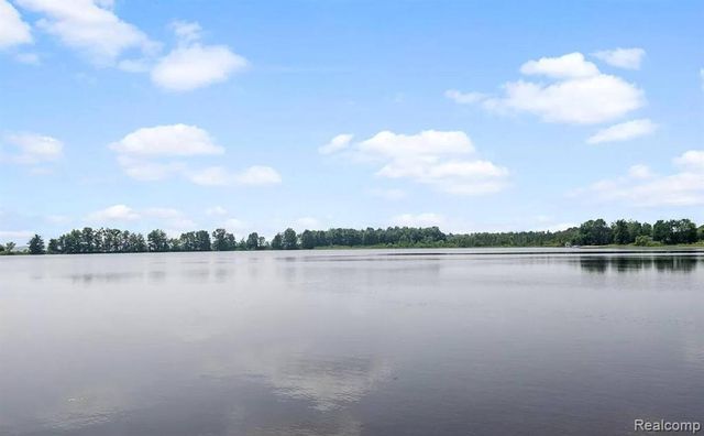 4991 Lakeview Drive, Coral, MI 49322